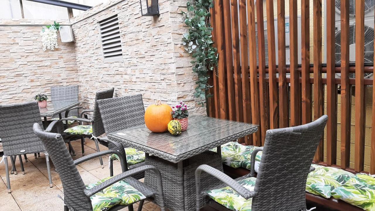 The 'Rafter'S Gastropub Hotel Kilkenny Exterior photo